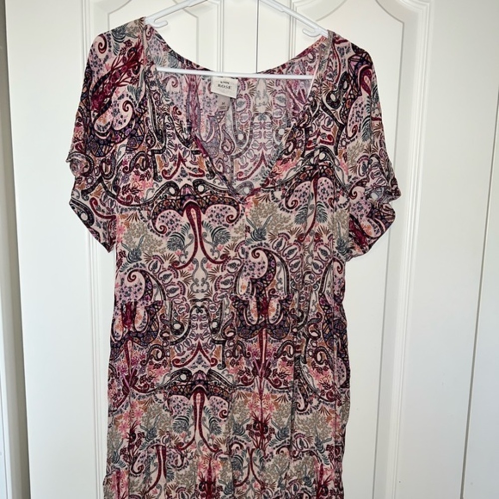 Knox Rose Dress  NEVER WORN  Size Medium. 36 Inches From Top of Shoulder to Hem.